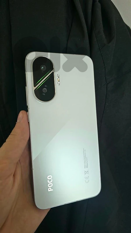poco f7
