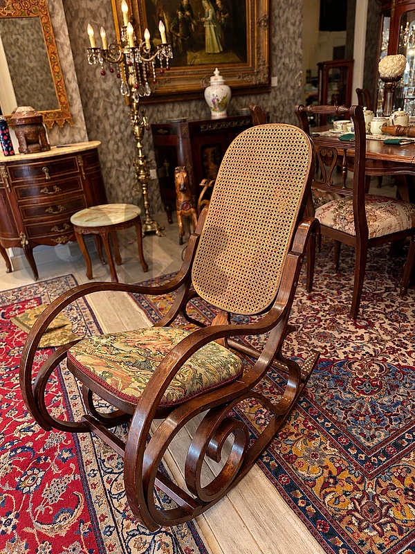 Rocking chair