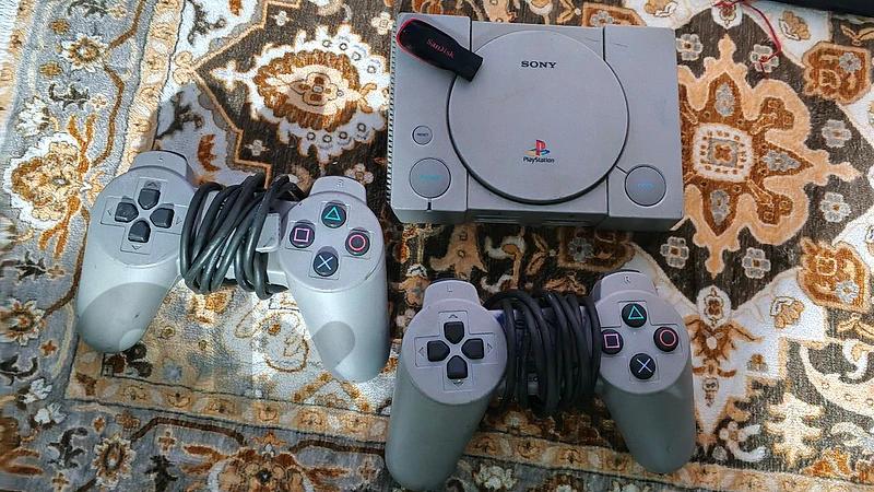 ps1 classic(mint condition)