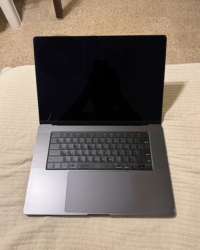 Macbook Pro 16” M4 Pro - 512GB SSD - 24GB RAM