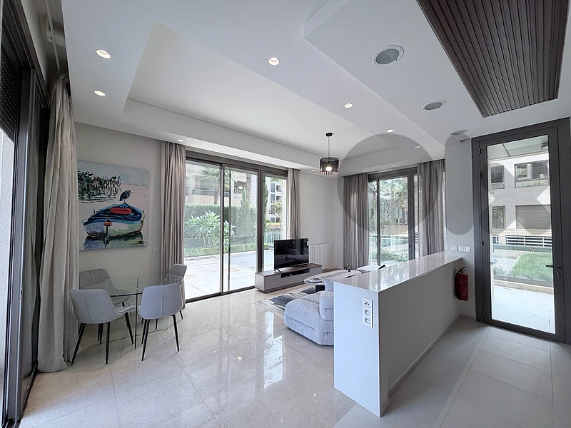 luxurious one bedroom with terrace and marina view for rent waterfront