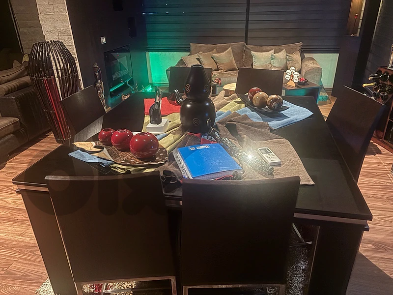 full dinning room