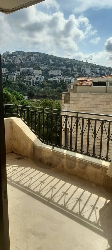 Apartment for rent in Awkar Matn