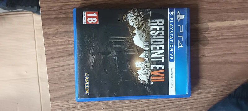 Resident evil 7 biohazard ps4