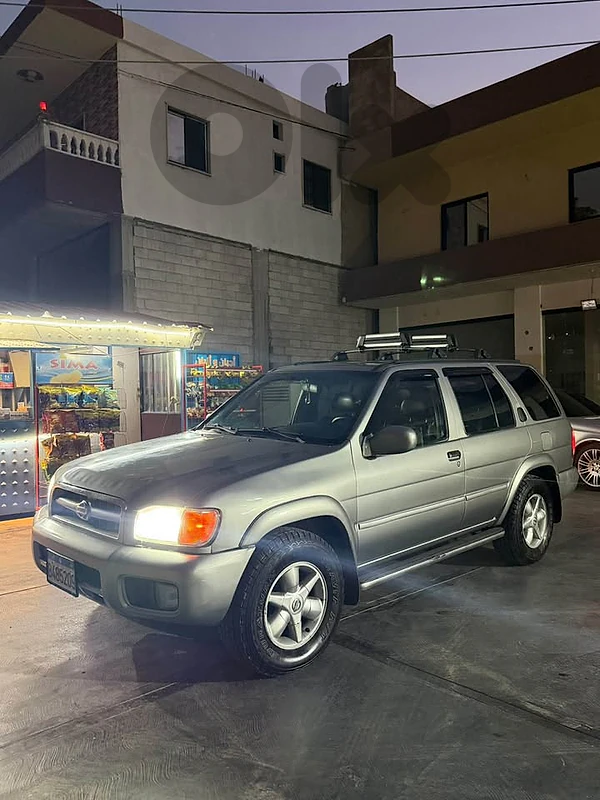 Nissan Pathfinder 2001