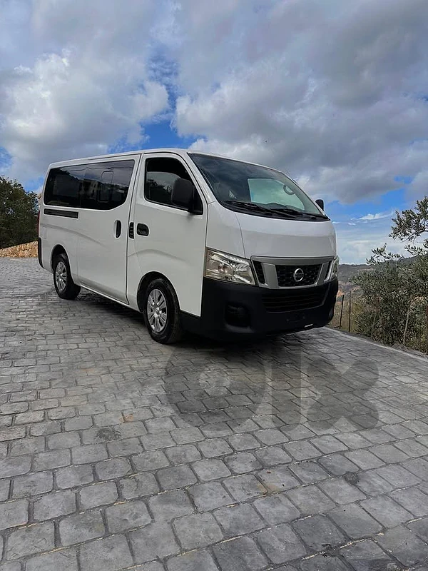 Nissan urvan 2014