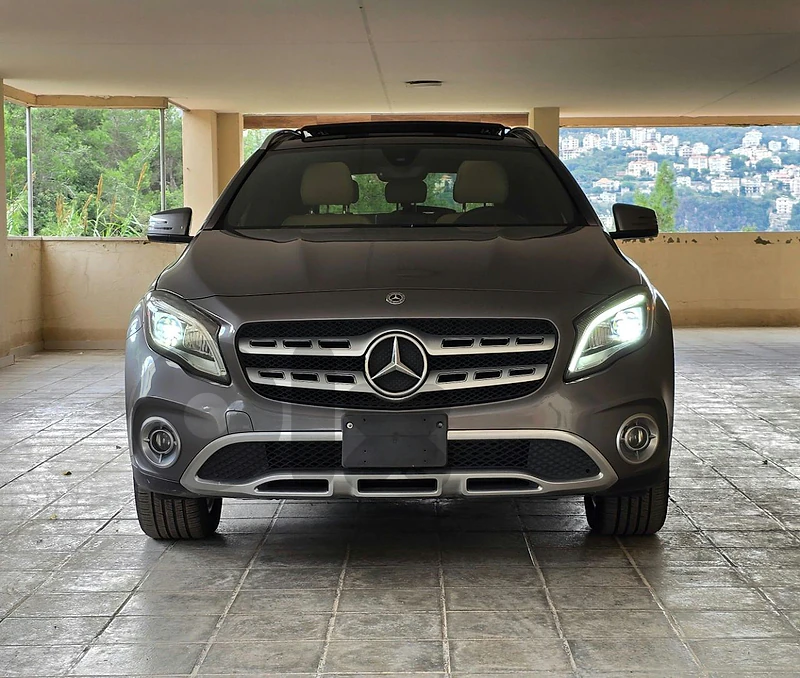 MERCEDES-BENZ GLA 250 2019 4MATIC !! CLEAN CARFAX!!
