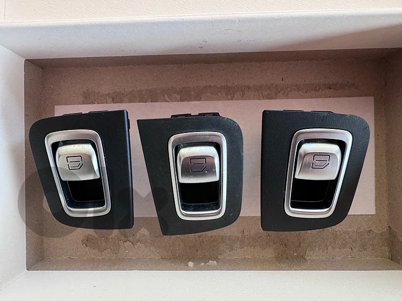 window locks benz C- class - series 208