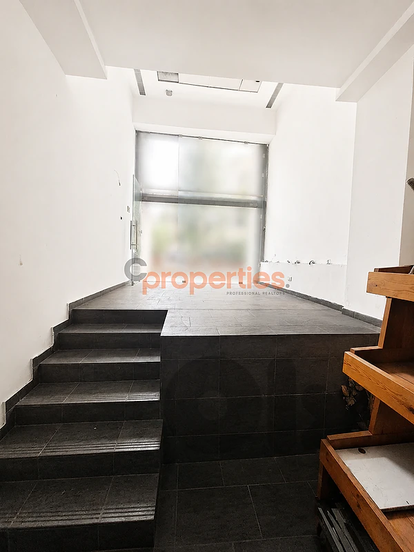 Warehouse for rent in Achrafieh مستودع للإيجار في الأشرفية CPBPK64