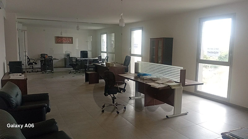 office for rent in mansourieh - مكتب للايجار في المنصورية