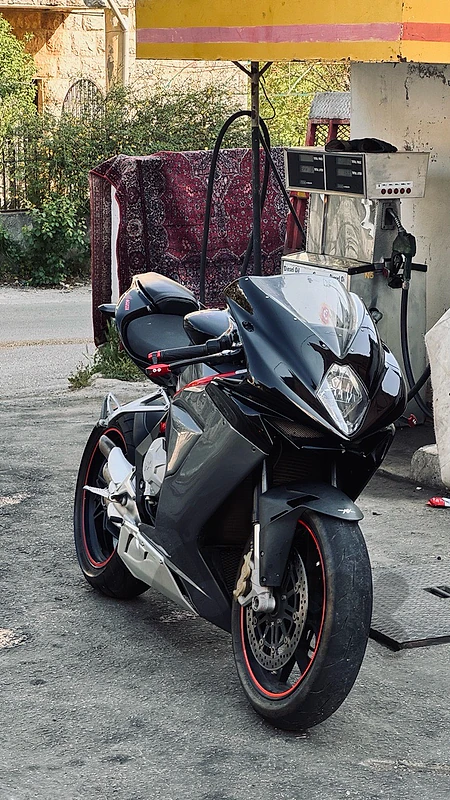 mv agusta 675