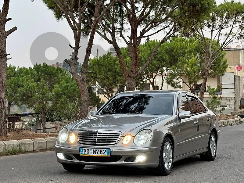Mercedes E320 2003