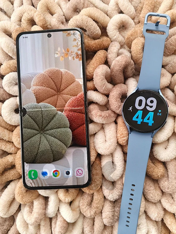 z flip 5 with watch ultra z flip 5 with watch ultra