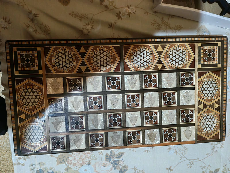 طاولة زهر