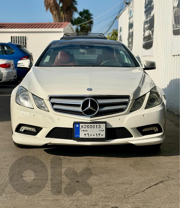Mercedes-Benz E 250 coupe 2011 company source