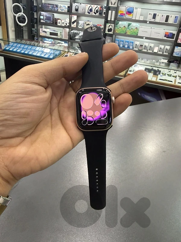 APPLE WATCH SERIES 11 42mm USED