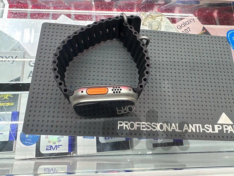 apple watch ultra 2  64gb