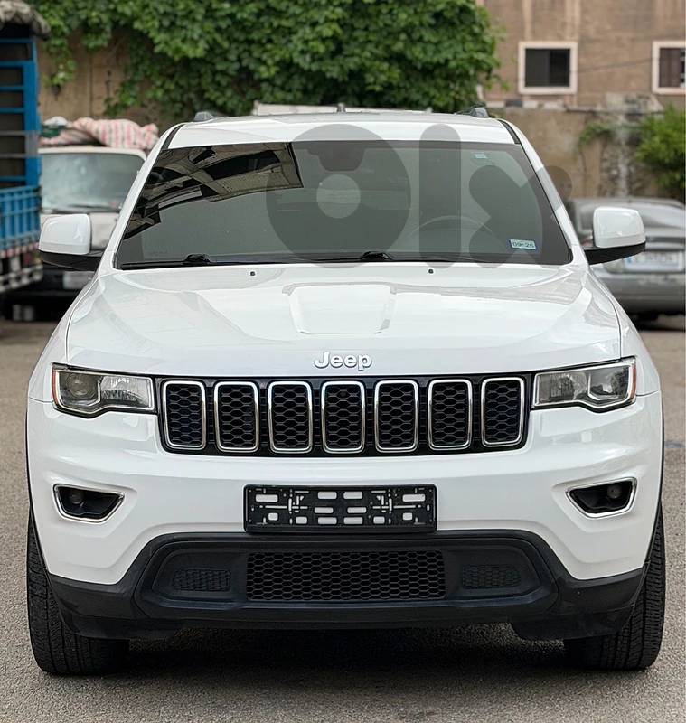 Jeep Grand Cherokee 2018 laredo plus