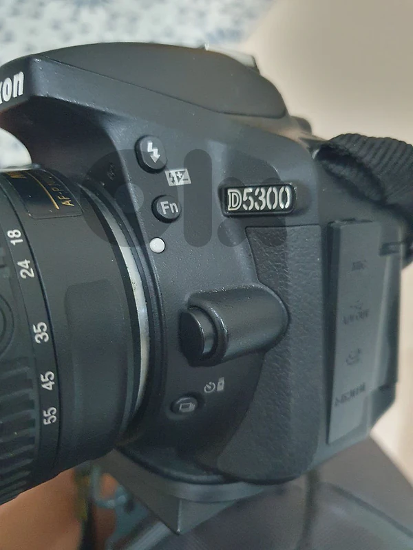 Nikon D5300 DSLR Camera – 24.2MP – Excellent Condition