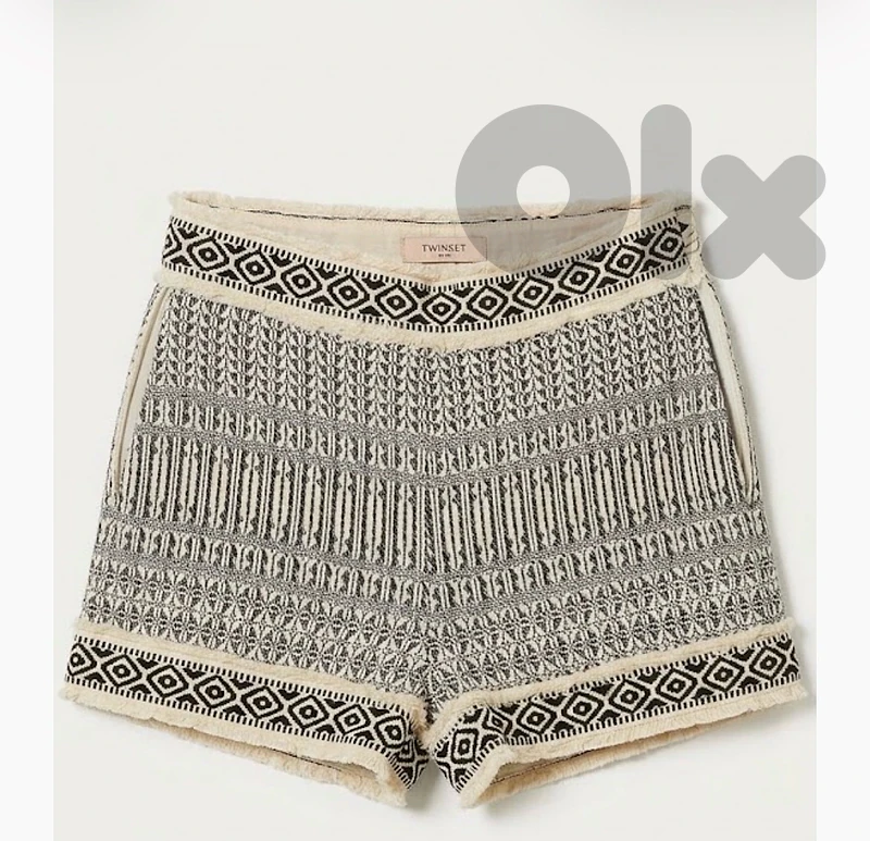 short black and off white