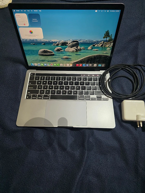 13 inch macbook pro M1 2020