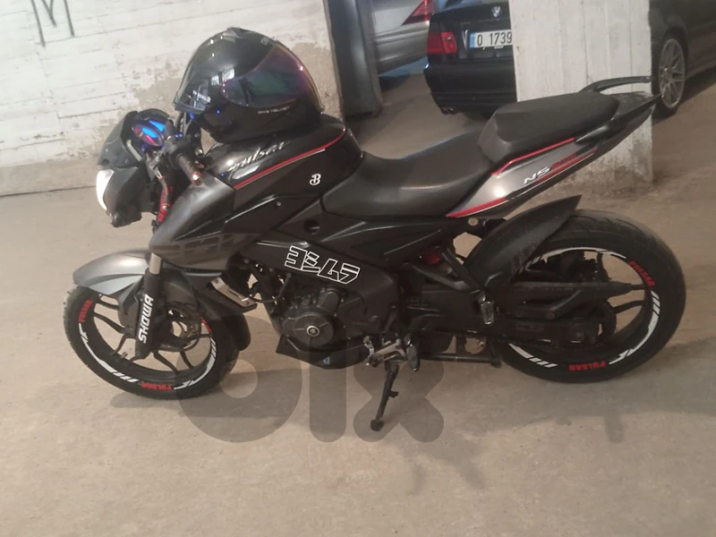 pulsar ns 200