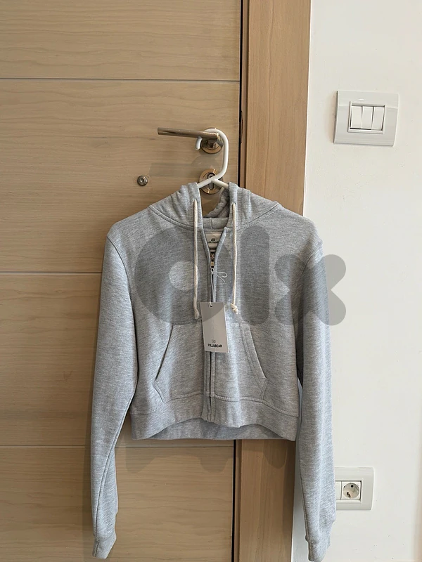 grey cropped zip hoodie from Pull&Bear, a front zipper size m