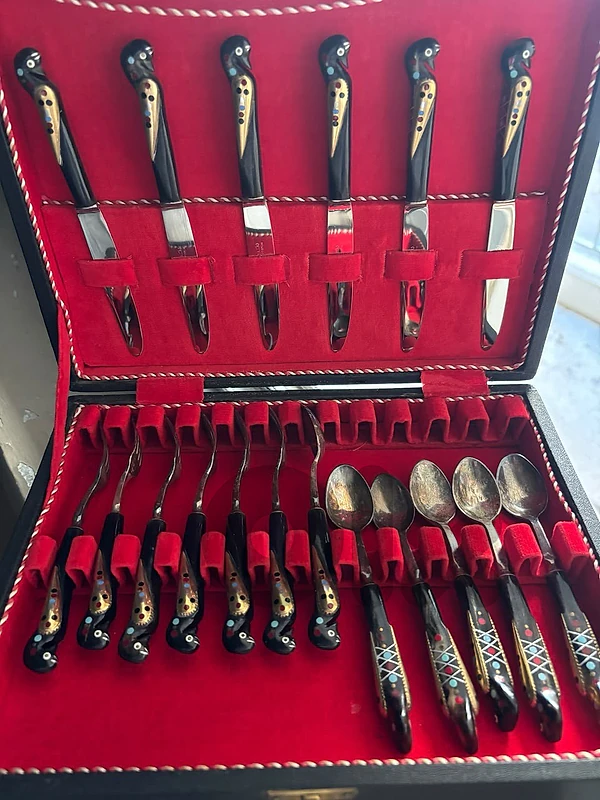 Haddad Jezzine cutlery set