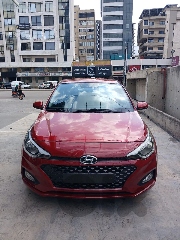 HYUNDAI I 20 MODEL 2019 Red IN BLACK COMPANY SOURCE