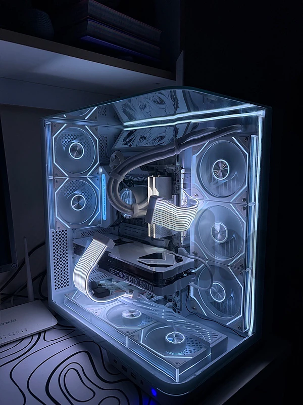 CUSTOM HIGH END GAMING PC FULL WHITE BUILD