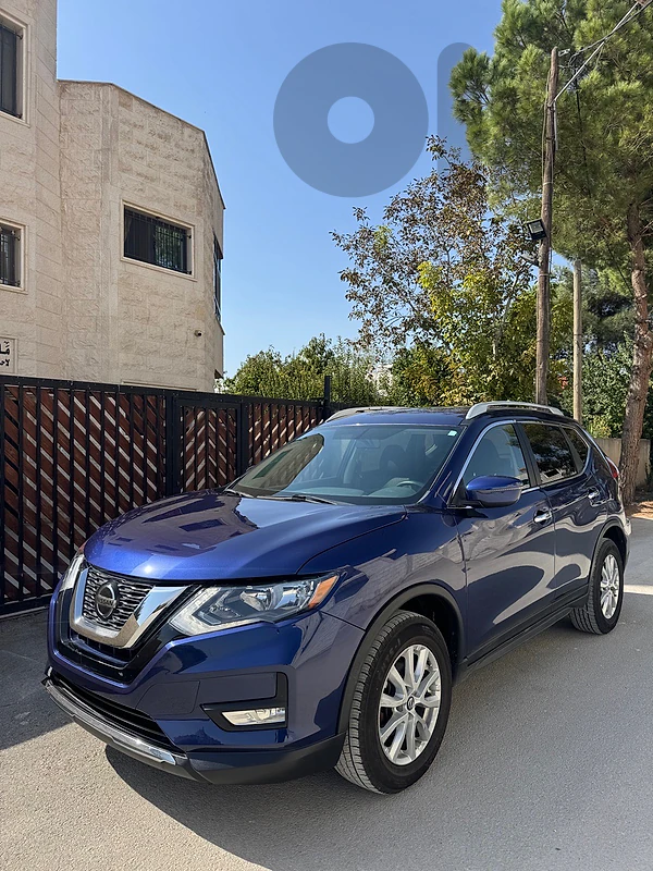 Nissan Rogue 2018 sv Nissan Rogue 2018 sv