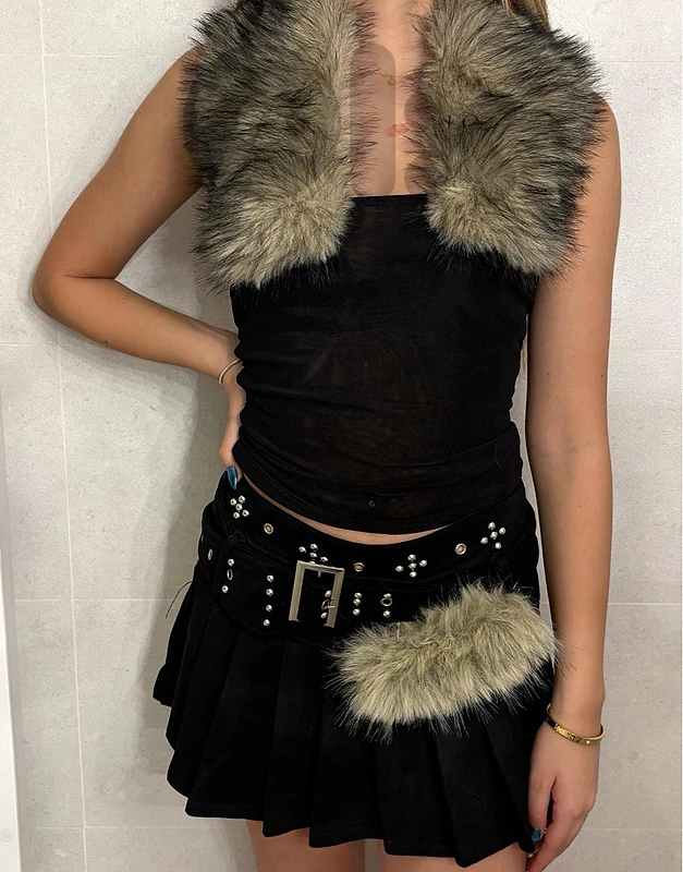 outfit available outfit available