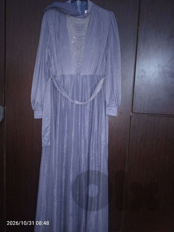 فستان خطبة او سهرة