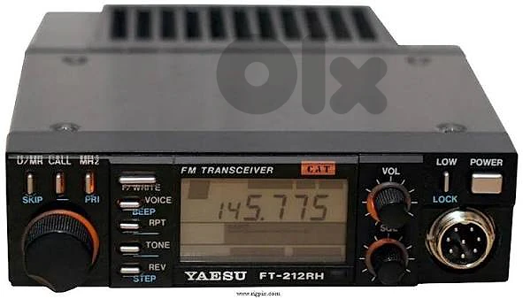 Yaesu FT212 VHF base transceiver