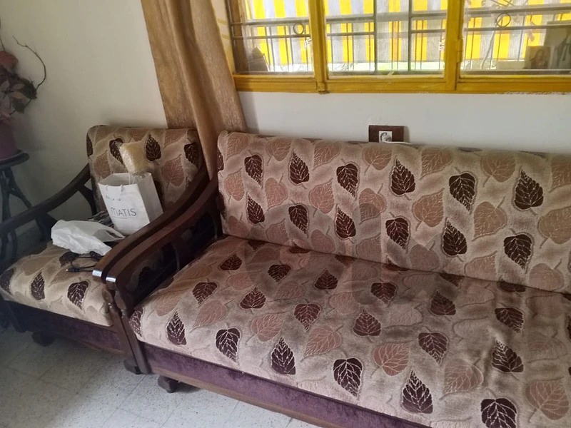 3 sofas and 2 bookshelves