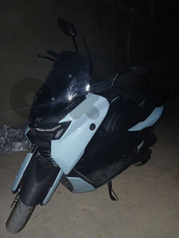 nmax Azzo 2026