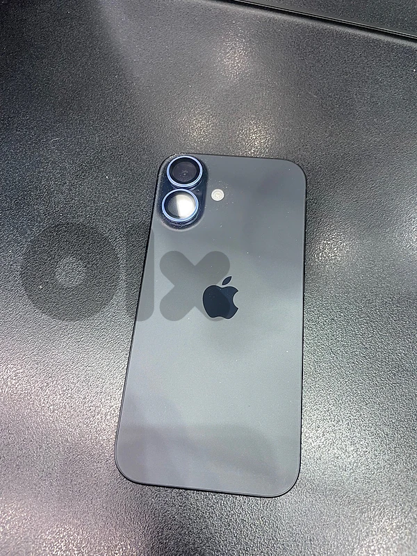 iPhone 16 iPhone 16