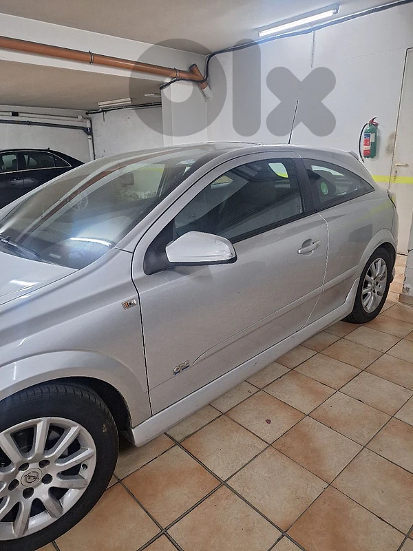 Opel Astra 2009 opc panoramic roof Opel Astra 2009 opc panoramic roof