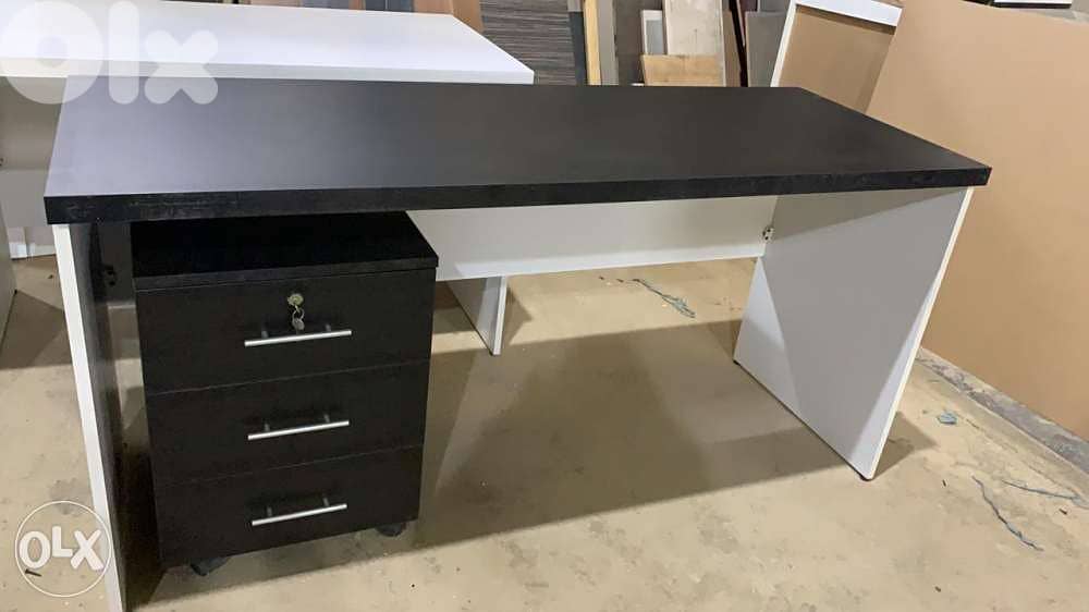 Office desks / office tables for sale BRAND NEW! 2