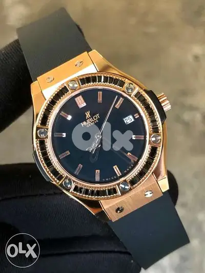 Hublot with stone