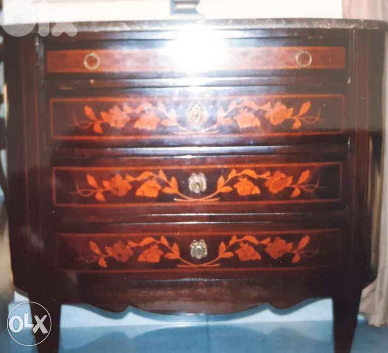 Commode 1