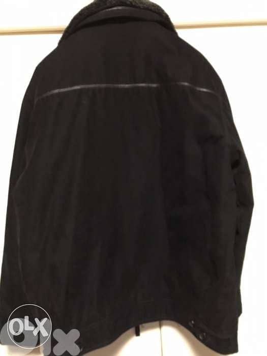 man jacket dain black size L / XL , col fourrure w btenchel 1