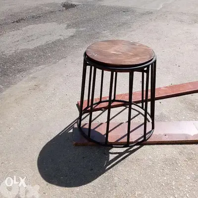 Metal base round table and chair طاولة او كرسي خشب وحديد