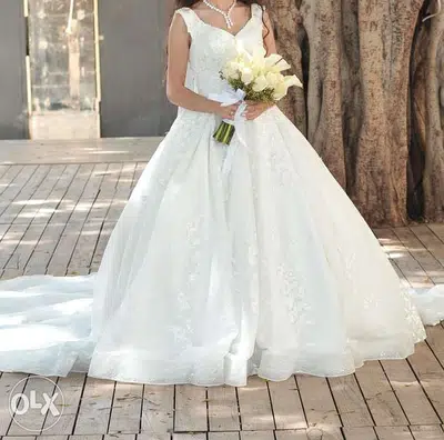 wedding dress
