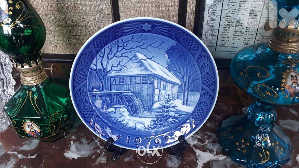 Antique 0