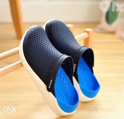 crocs