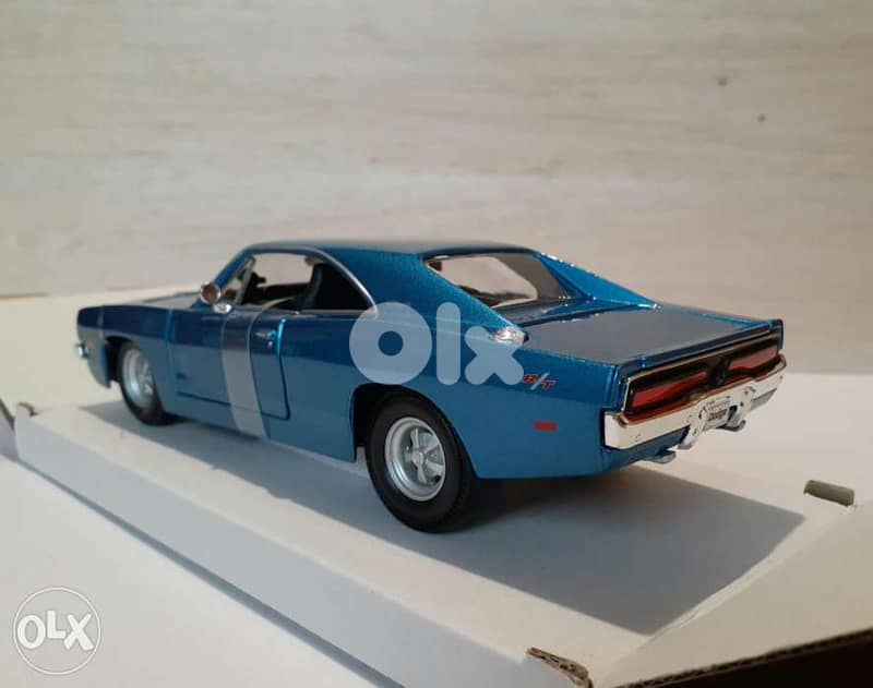 Charger 69 diecast car model 1:25. 3