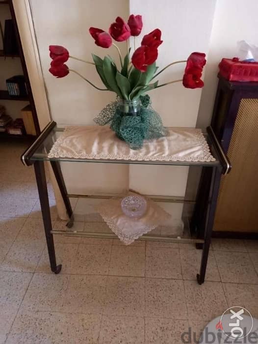 nice Modern metal / glass table 0