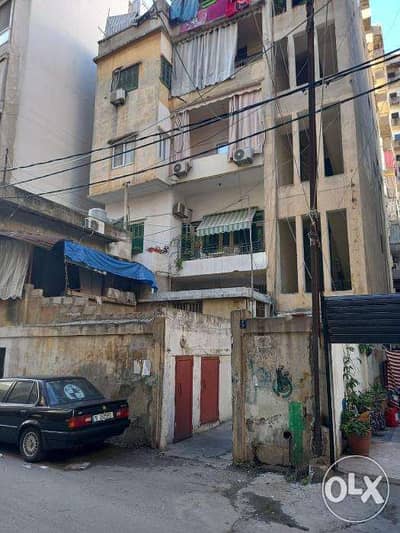بناية 4 طوابق للبيع في راس النبع