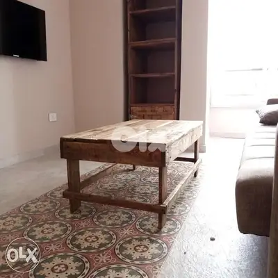 Coffee table pallets style طاولة نص خشب طبليات